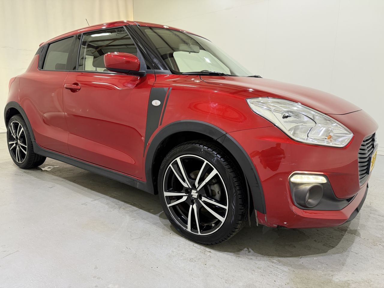 Suzuki Swift - HB 1.2 Sportline - AutoWereld.nl