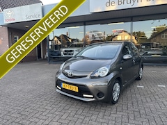 Toyota Aygo - 1.0 VVT-i Aspiration automaat / slechts 55.000 km / facelift model / origineel Nederlandse