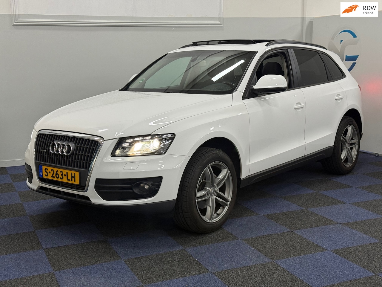 Audi Q5 - 2.0 TFSI quattro Pro Line / SCHUIFKANTELDAK / NETTE AUTO / RIJDT SCHAKELT GOED - AutoWereld.nl