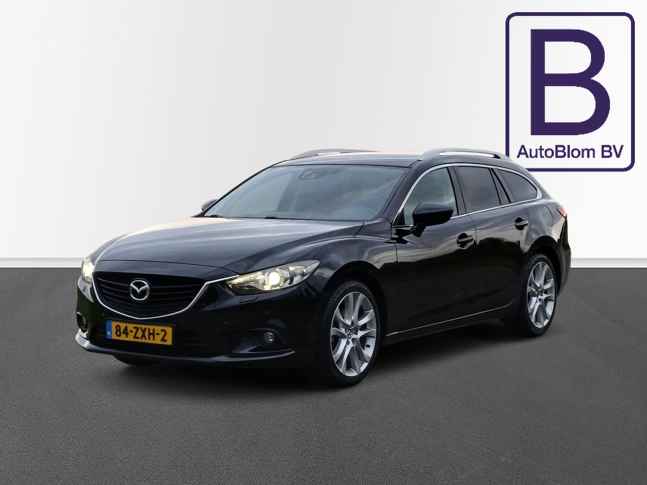Mazda 6 Sportbreak - 2.0 HP GT-M /Clima/Leder/Camera/Navi/Trekh./Xenon/19'/ - AutoWereld.nl