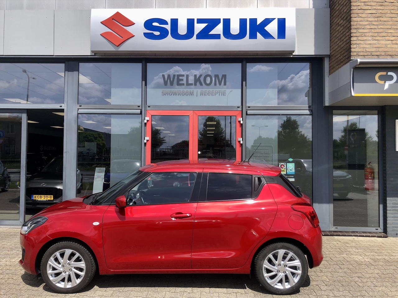 Suzuki Swift - 1.2 DualJet 83pk Smart Hybrid Automaat Select (RIJKLAARPRIJS) *Tot 10 Jaar Suzuki Garantie - AutoWereld.nl