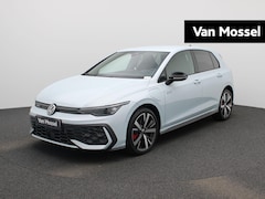 Volkswagen Golf - 1.5 eHybrid GTE 272 PK | Plug-In | Trekhaak | LED Matrix Koplampen | Digital Cockpit Pro |