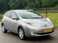 Nissan LEAF - Acenta 30 kWh /Navi/Camera/
