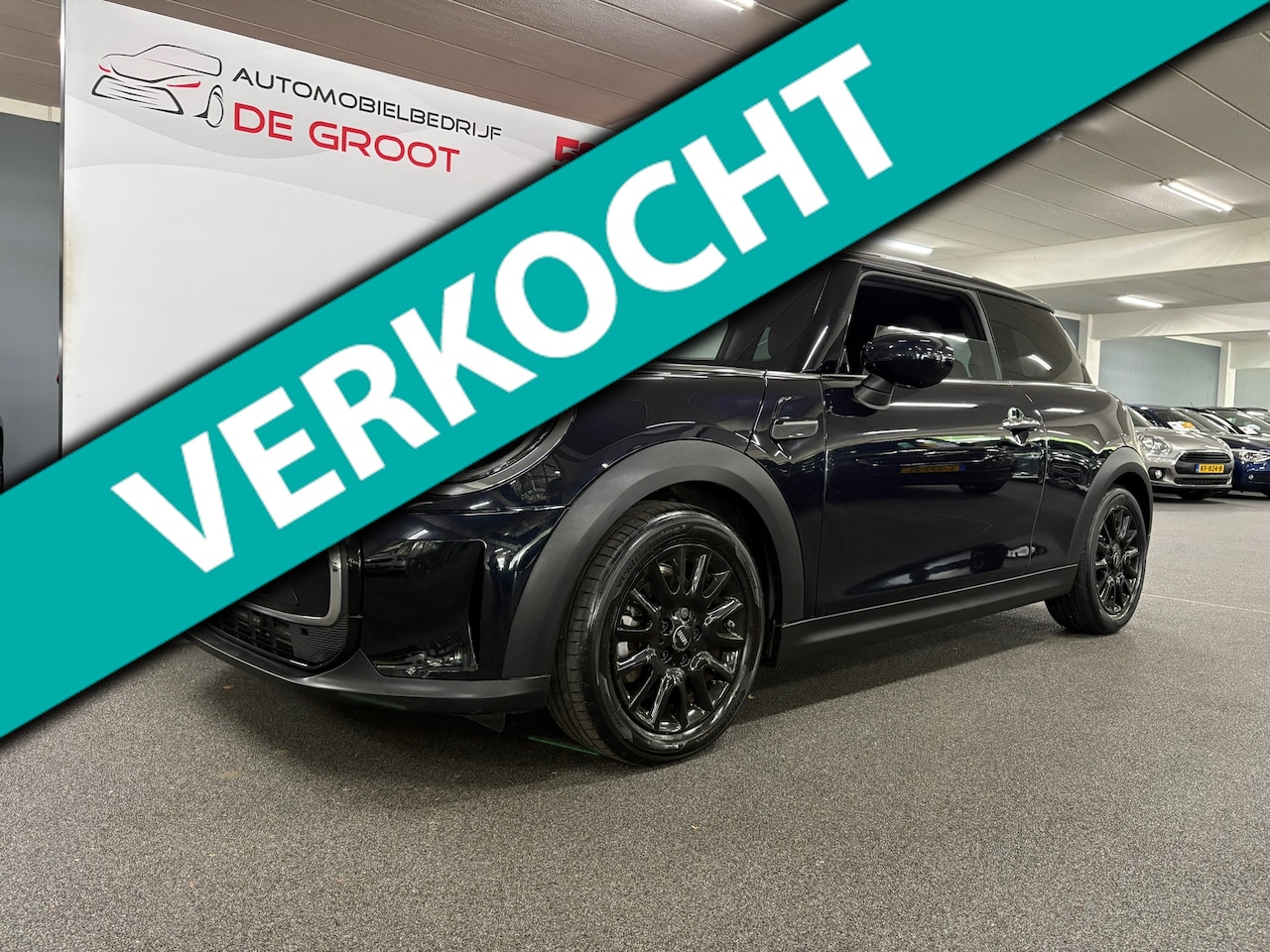 MINI 3-Deurs - 1.5 One Business Edition/ NL auto/ Eerste eigenaar/ Engelse vlaggen - AutoWereld.nl