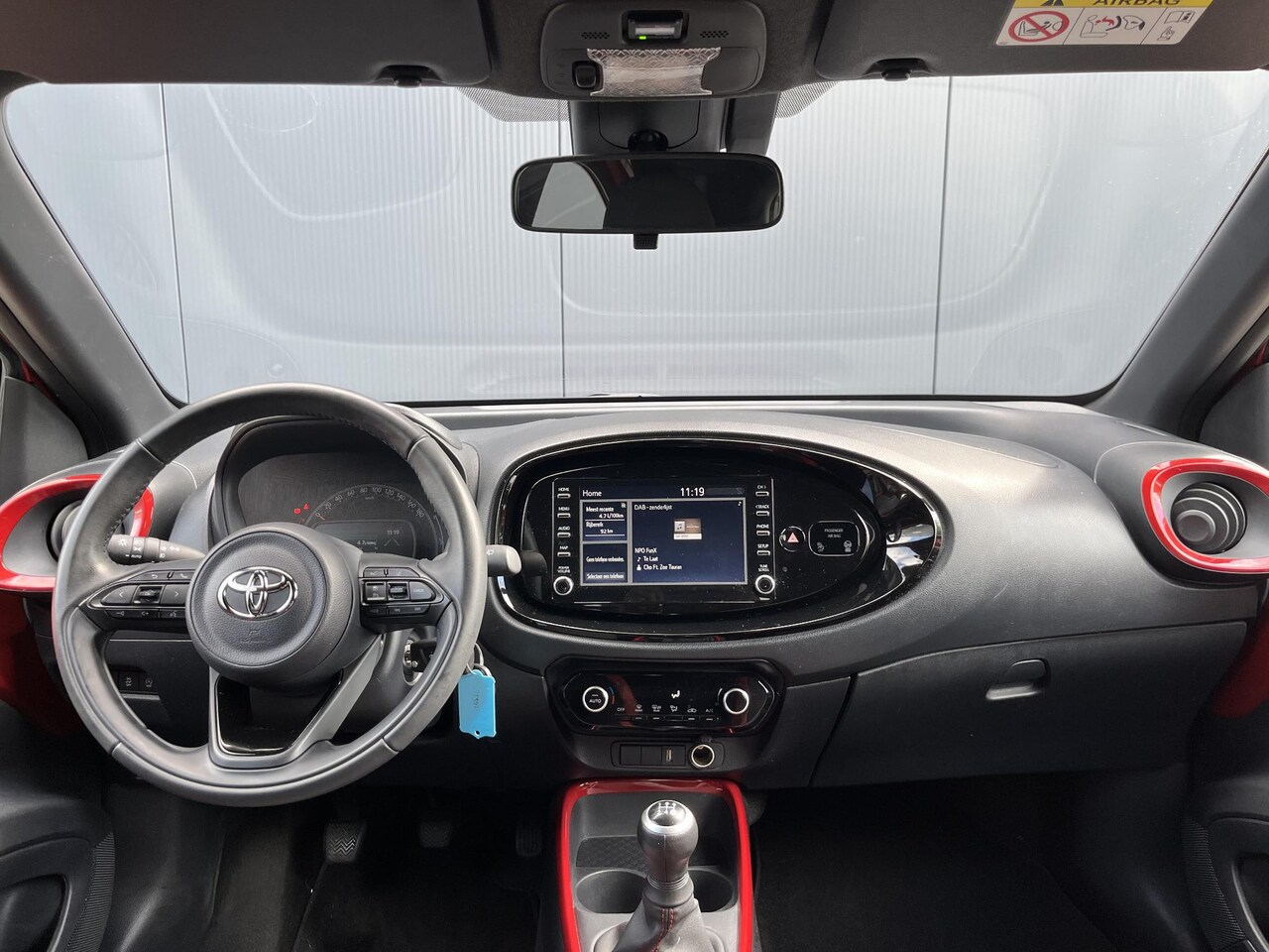 Toyota Aygo X - 1.0 VVT-i MT Pulse 1.0 VVT-i MT Pulse - AutoWereld.nl