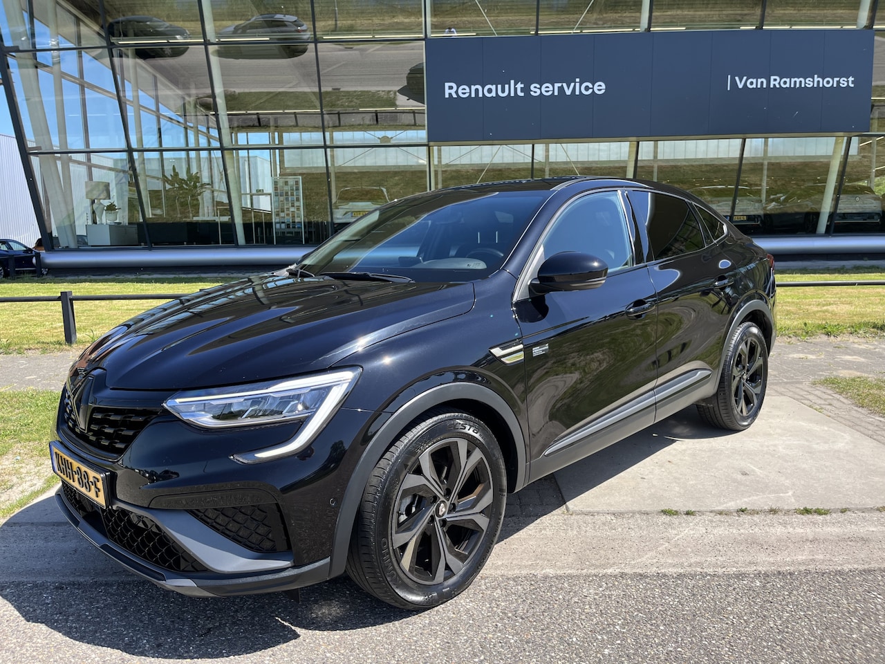 Renault Arkana - 1.6 E-Tech hybrid 145PK R.S. Line E-Tech engineered / Adaptive Cruise / Elek. stoelen / St - AutoWereld.nl