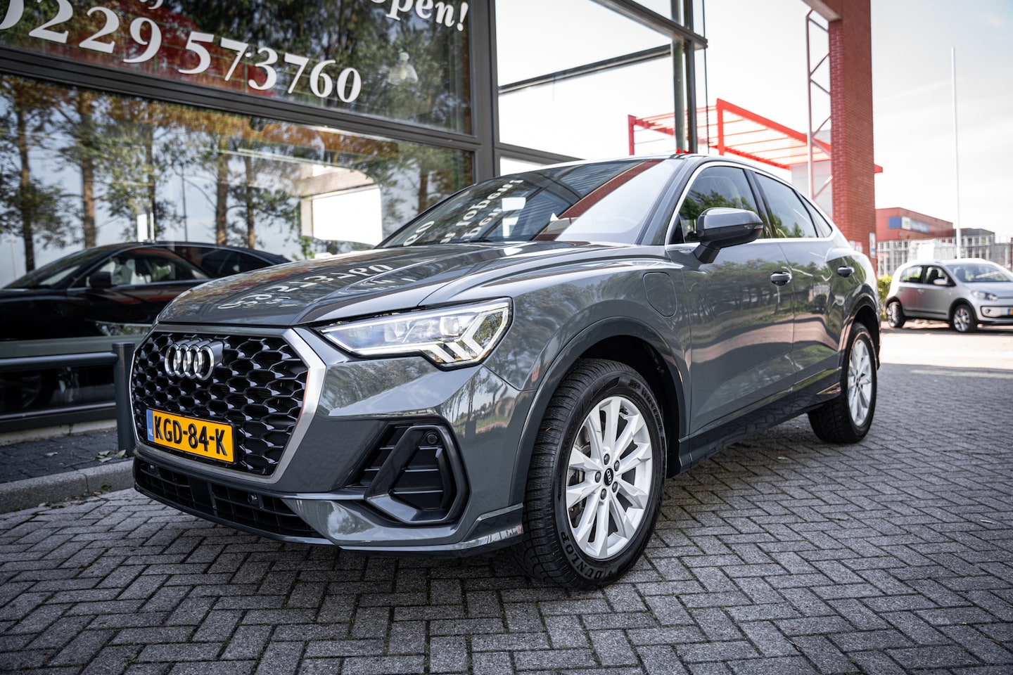 Audi Q3 Sportback - 45 TFSI e Hybride | Lederen bekleding | Carplay | DAB | Camera | Stoelverwarming | Navigat - AutoWereld.nl