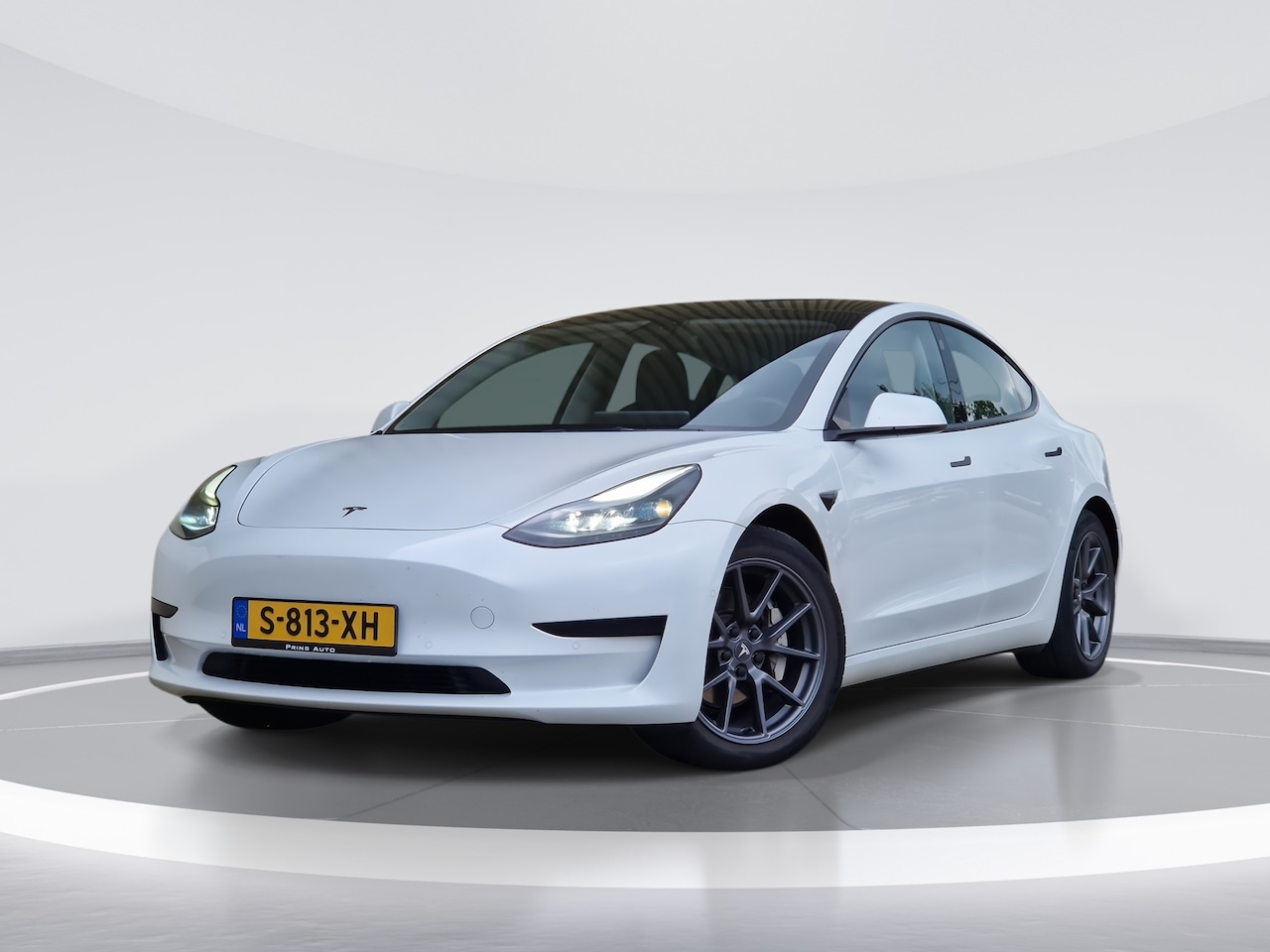 Tesla Model 3 - Standard RWD Plus 60 kWh |CAMERA|STUUR+STOELVW. |ELEKTRISCHE STOELEN| 12133 - AutoWereld.nl