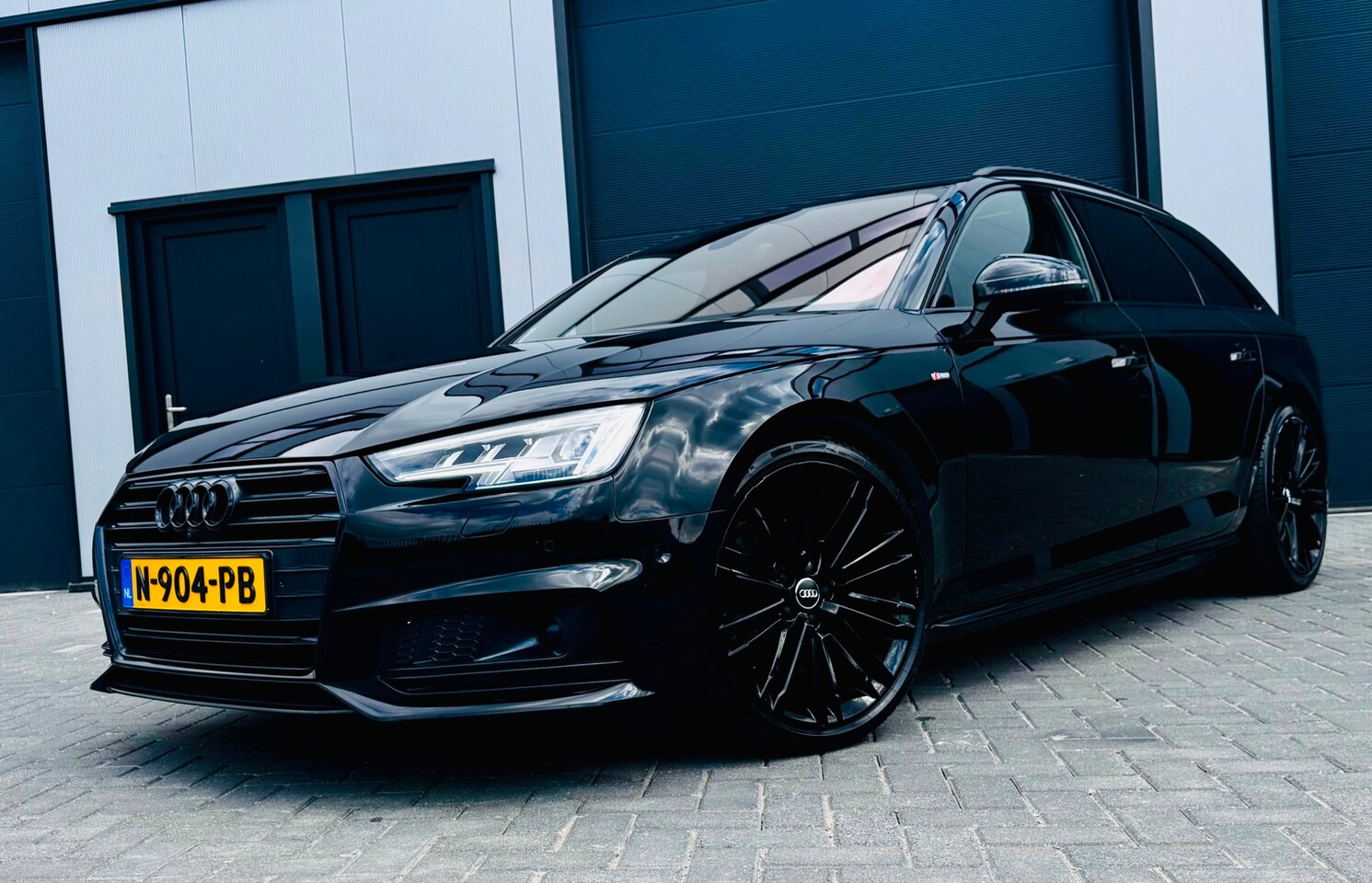 Audi A4 Avant - 2.0 TFSI MHEV Sport S line black edition/TOP STAAT/ - AutoWereld.nl