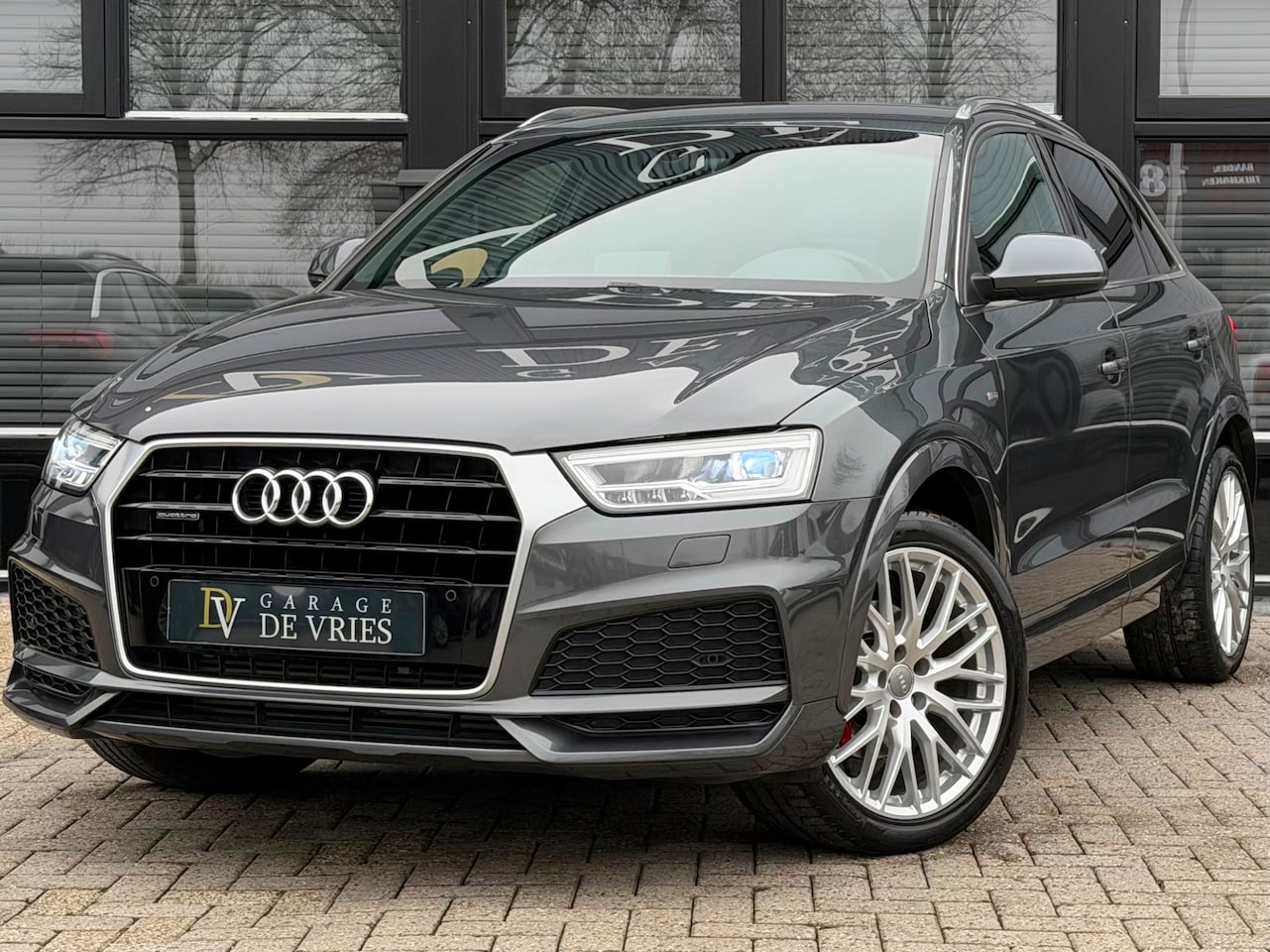 Audi Q3 - 2.0 TFSI quattro S-Tronic S-Line Full Option 2000KG Trekgewicht Garantie - AutoWereld.nl