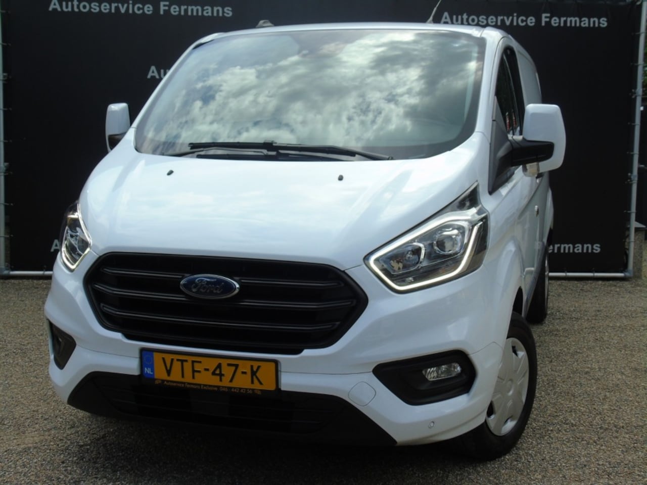 Ford Transit Custom - 2.0TDCI 130PK - 2022 - 58DKM - Airco - Trekhaak - PDC - AutoWereld.nl