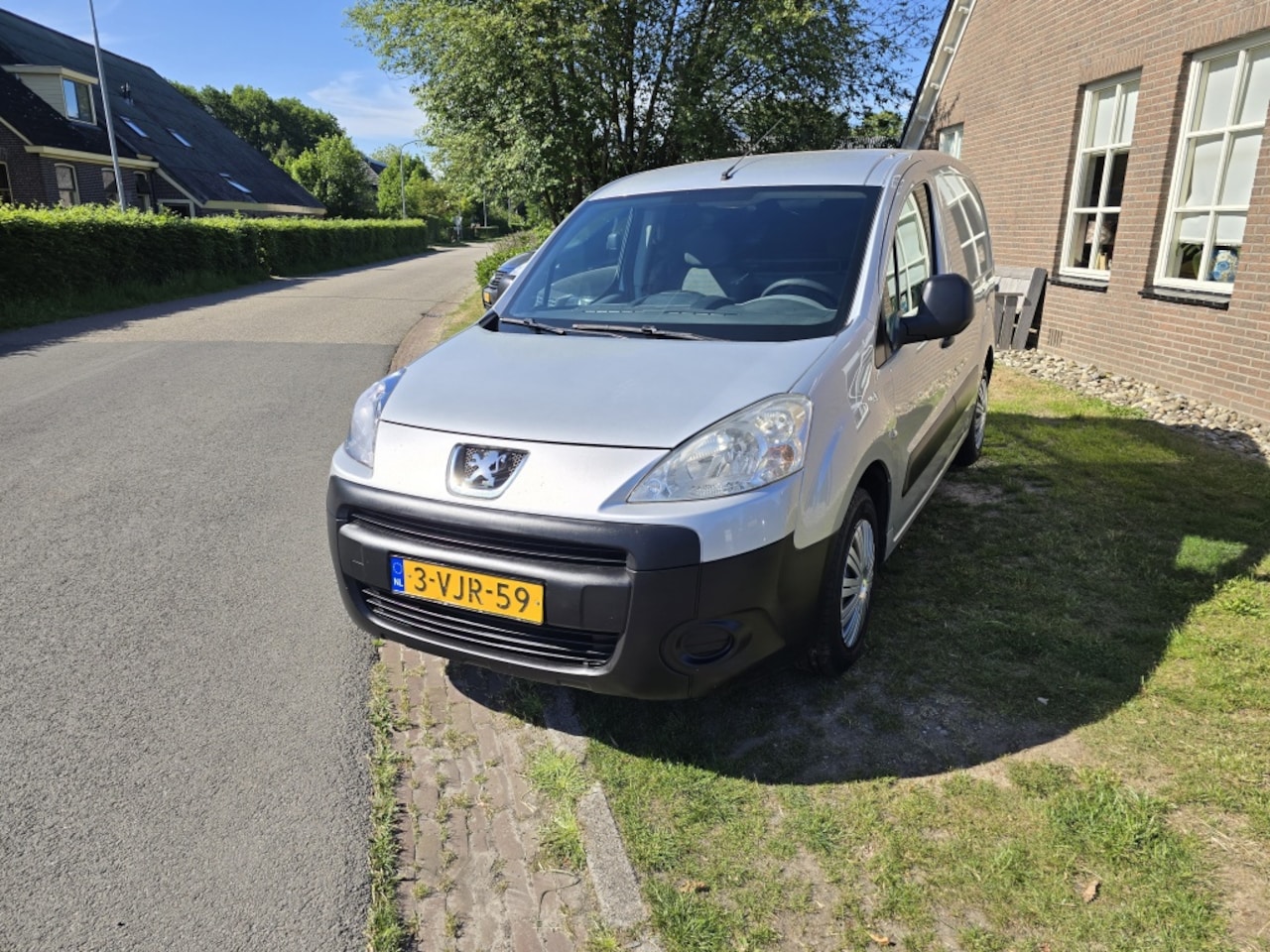 Peugeot Partner - 120 1.6 HDI L1XR Pr+ - AutoWereld.nl