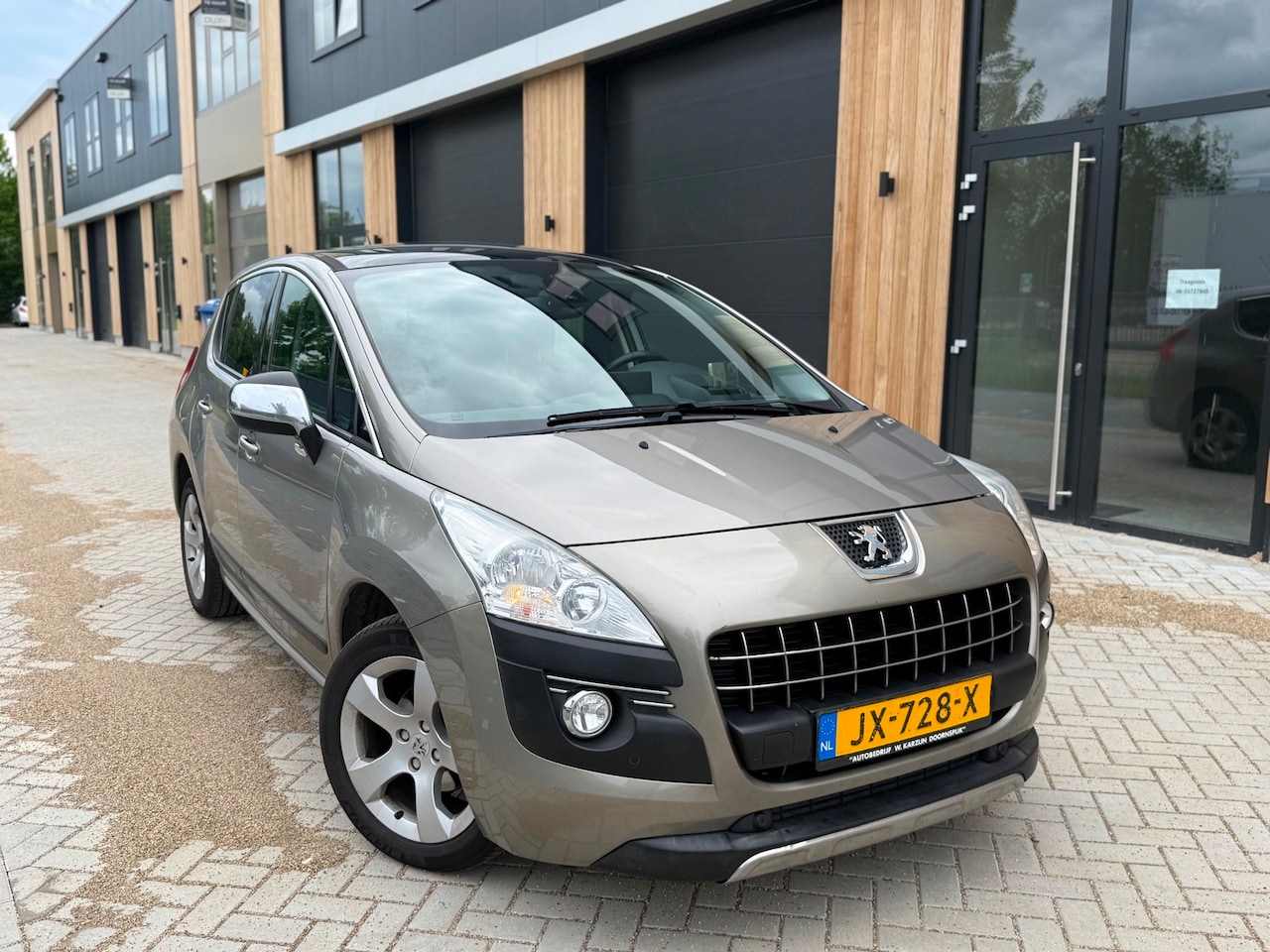 Peugeot 3008 - 1.6 HDiF Allure (bj 2012) HuD/NAVI/CRUISE/CLIMA/LMV - AutoWereld.nl