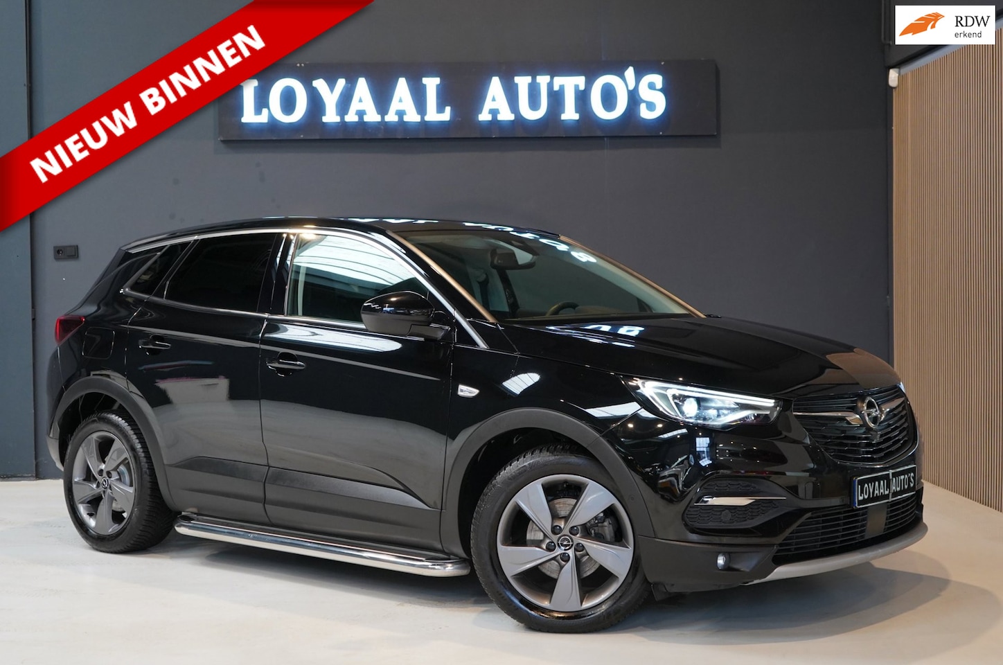 Opel Grandland X - 1.6 Turbo Innovation AUTOMAAT 360 Cam 181PK | NAVI | CRUISE | XENON | LEER | PANO| - AutoWereld.nl