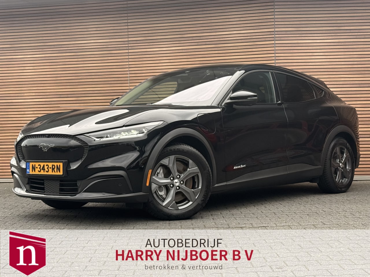 Ford Mustang Mach-E - RWD 75 kWh Panoramadak / 360 camera / SOH 92,5% / Adpt Cruise / Leer - AutoWereld.nl