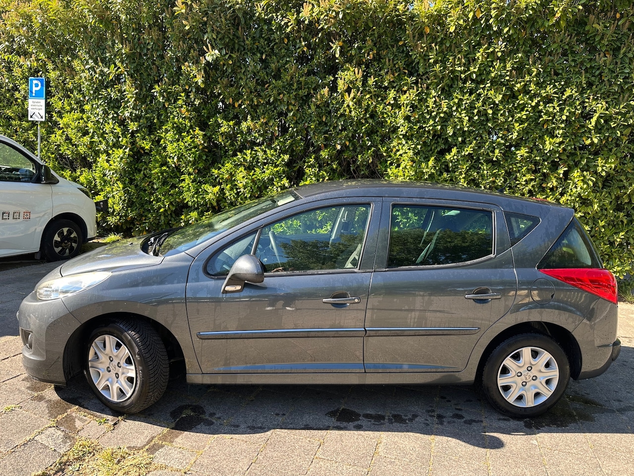 Peugeot 207 SW - MET KOELE AIRCO & EVT NIEUW JAAR APK! - AutoWereld.nl