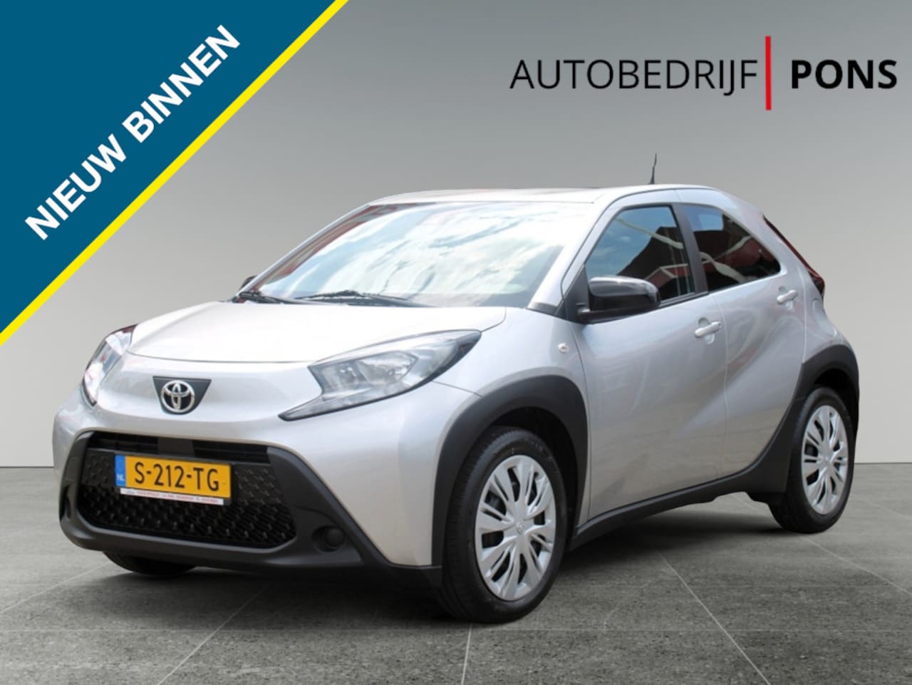 Toyota Aygo X - 1.0 VVT-i MT play 1.0 VVT-i MT Play - AutoWereld.nl