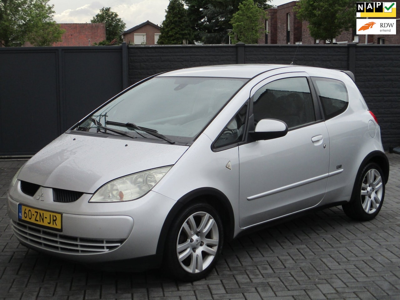 Mitsubishi Colt - 1.5 QS Ninety Airco !! - AutoWereld.nl