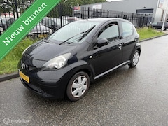 Toyota Aygo - 1.0-12V +