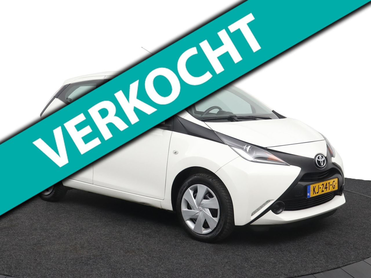 Toyota Aygo - 1.0 VVT-i x-now I CRUISE I NAVI I BLUETHOOT - AutoWereld.nl