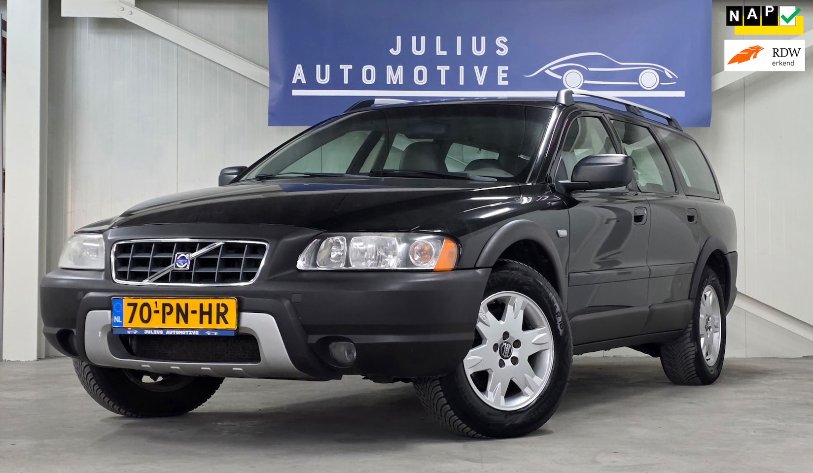 Volvo XC70 - 2.5 T Trekhaak Clima Garantie Nieuwe APK! - AutoWereld.nl
