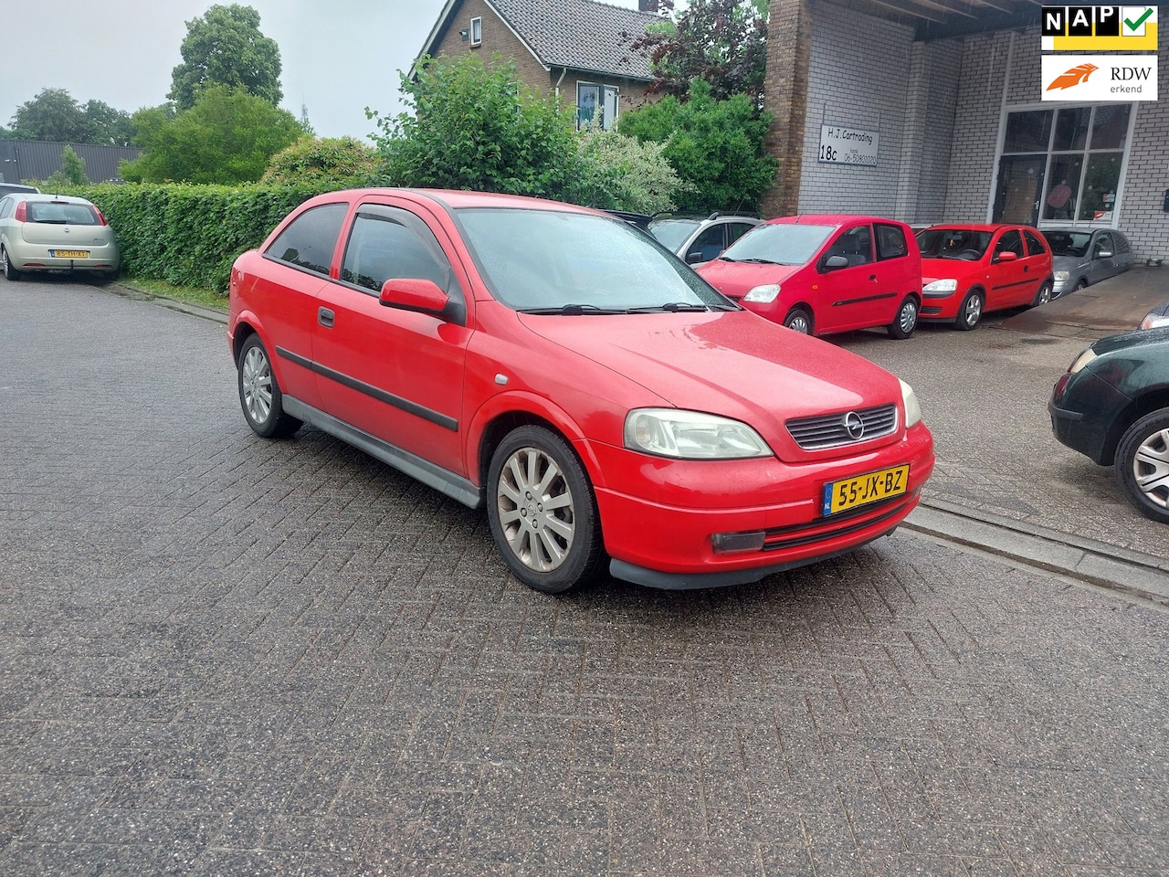 Opel Astra - 1.6 Sport Edition II 1.6 Sport Edition II - AutoWereld.nl