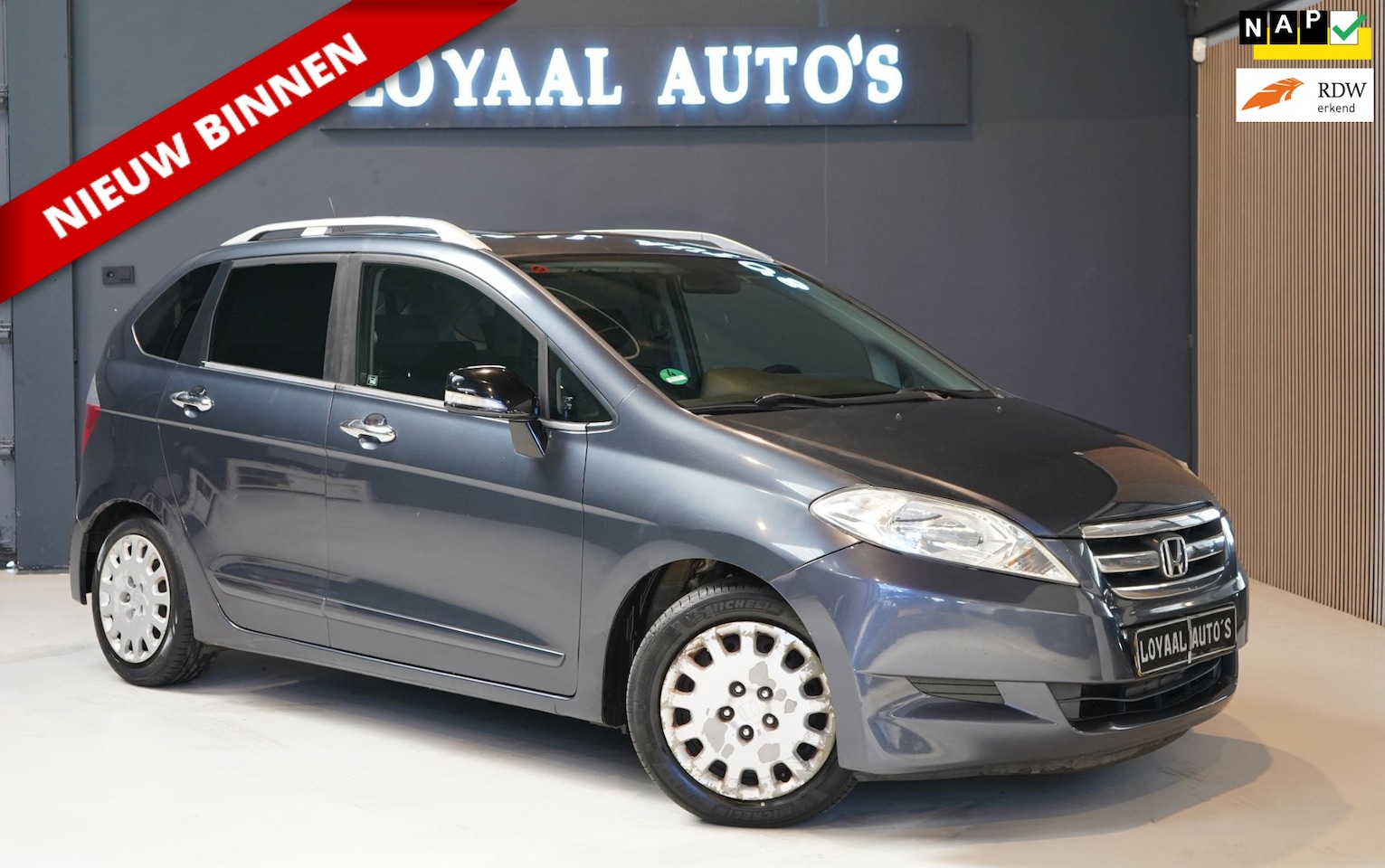 Honda FR-V - 1.7i Comfort | AIRCO | ELEK.RAMEN | APK | NAP. - AutoWereld.nl