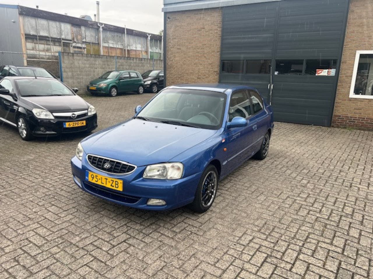 Hyundai Accent - 1.5i GS+Airco en Dealer onderhouden - AutoWereld.nl