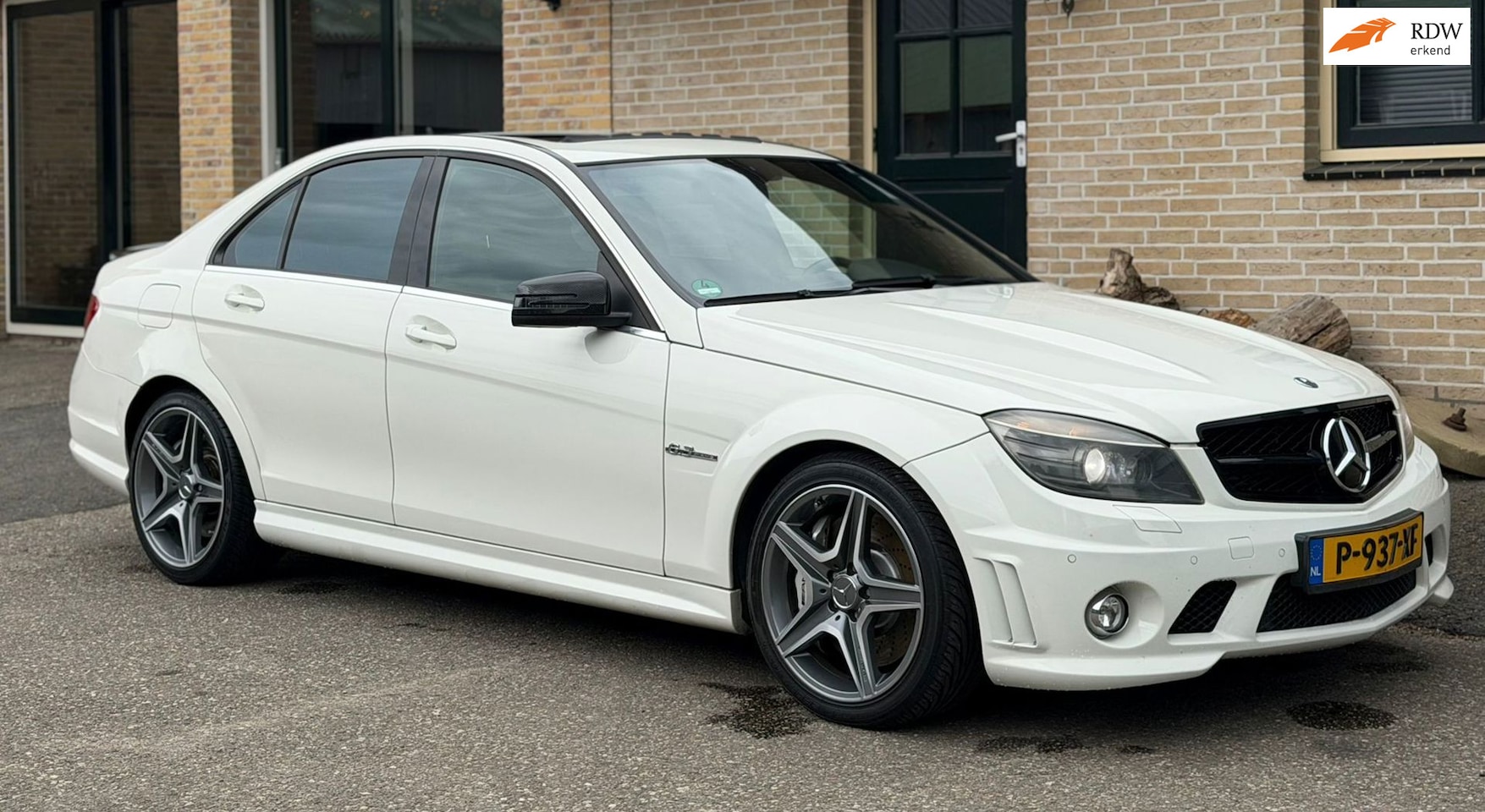 Mercedes-Benz C-klasse - AMG C63 6.2 V8 FULL OPTIONS - AutoWereld.nl