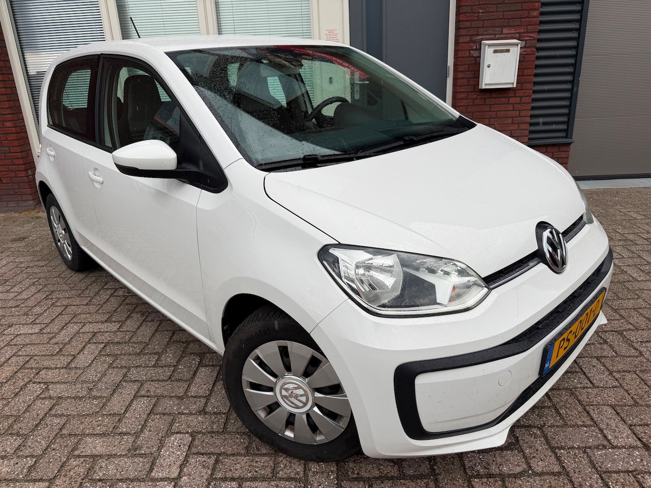 Volkswagen Up! - 1.0 BMT move up! / 5DRS / Bluetooth / NAP - AutoWereld.nl