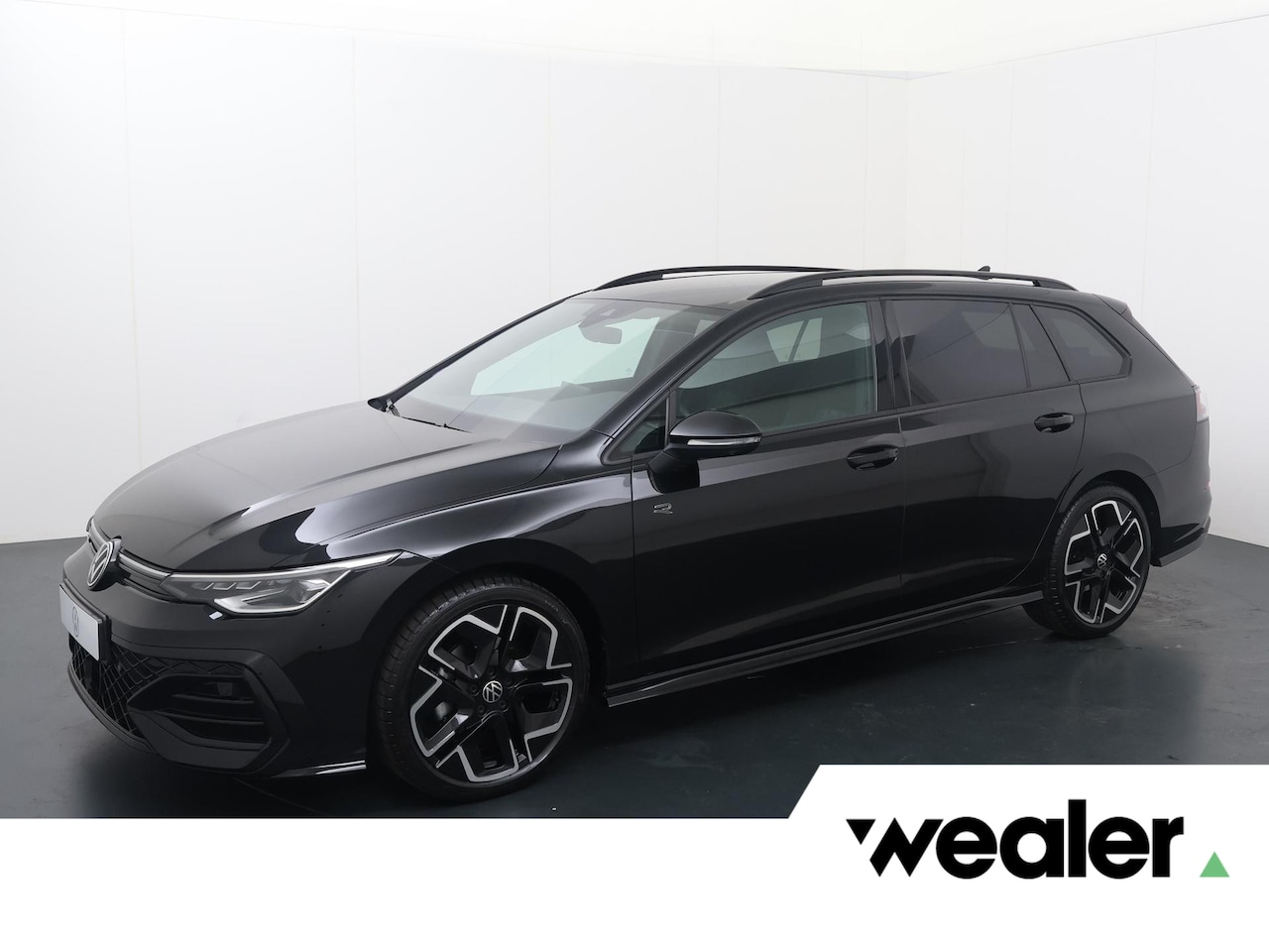 Volkswagen Golf Variant - R-Line-Edition 1.5 eTSI | 116 PK | Automaat | LED Matrix | 360 Camera | Elektrische Achte - AutoWereld.nl