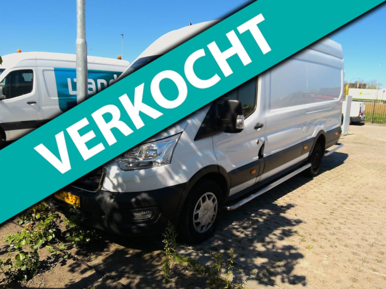 Ford Transit - 350 2.0 TDCI L4H3 RWD Motor defect - AutoWereld.nl