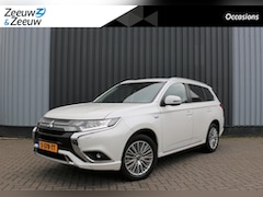 Mitsubishi Outlander - 2.4 PHEV Intense 4X4 AFN TREKHAAK WHITE PEARL CLIMA CRUISE CAMERA NAVI 18"LMV STOELVERW