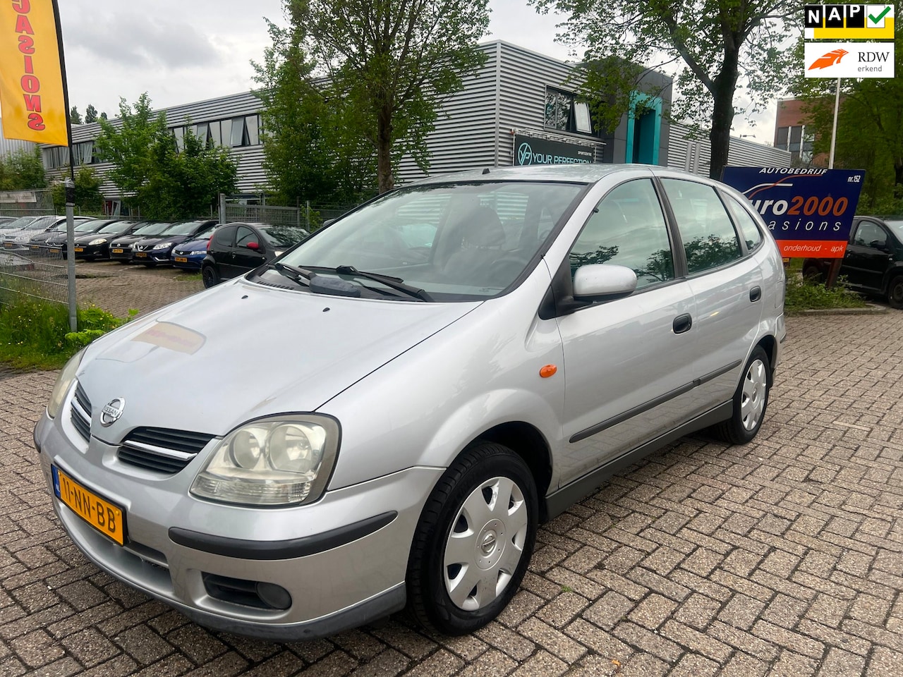 Nissan Almera Tino - 1.8 Visia - AIRCO - NIEUWE JAAR APK ! - AutoWereld.nl