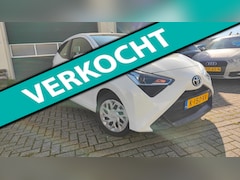 Toyota Aygo - 1.0 VVT-i x-play Car Play camera