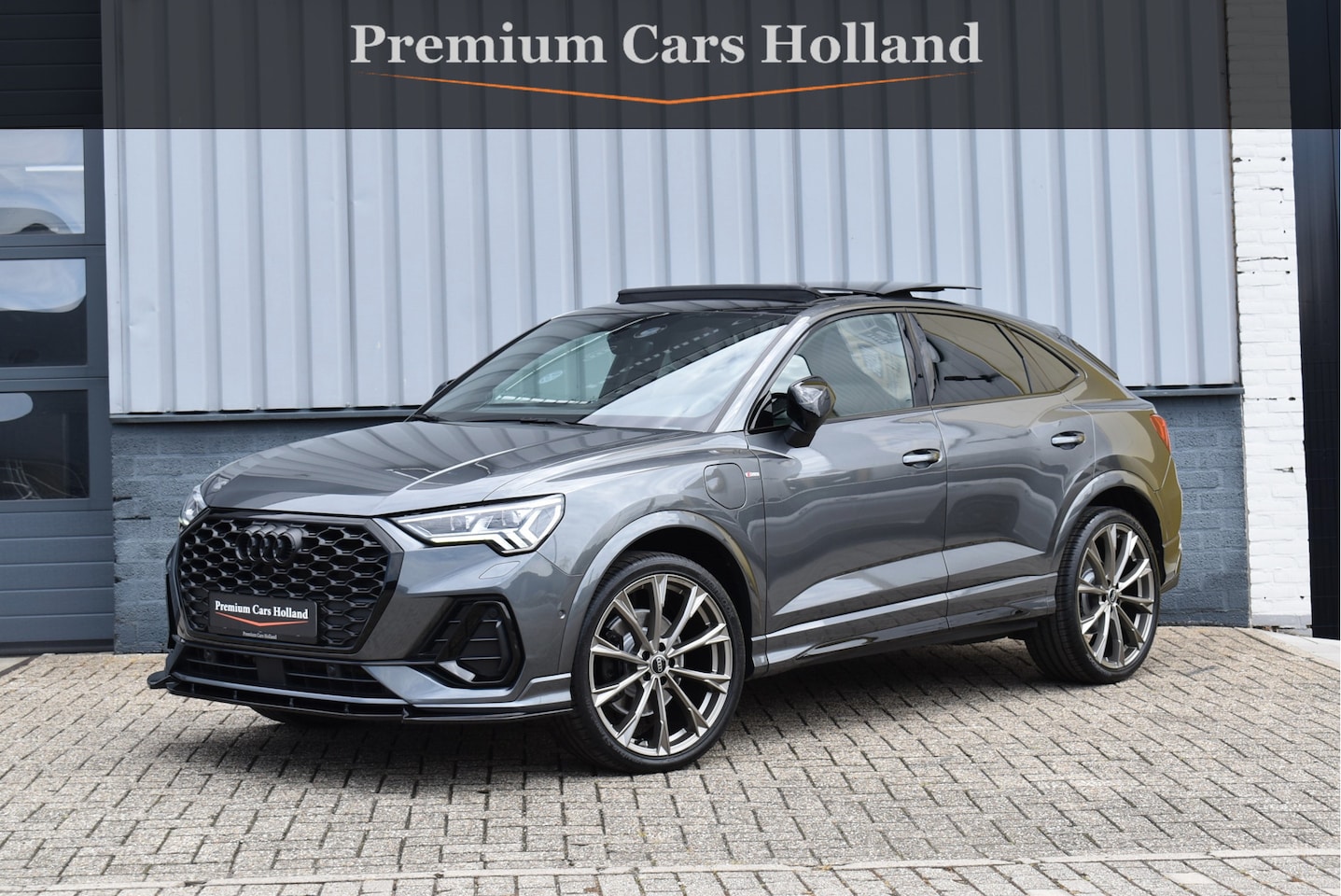Audi Q3 Sportback - 45 TFSI e S-Line RSQ3 Pano Leder Camera Matrix Keyless 20 Inch - AutoWereld.nl