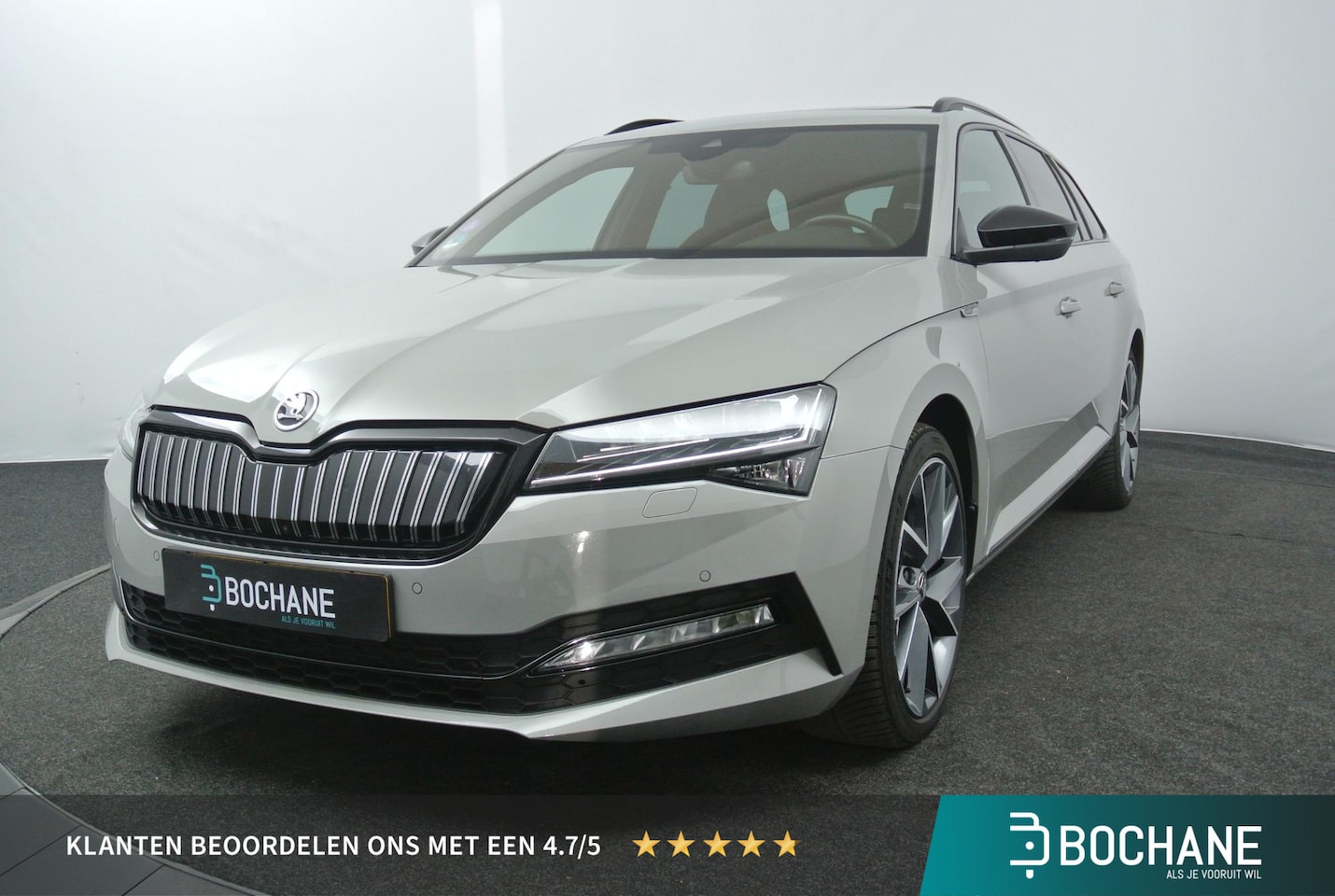 Skoda Superb Combi - 1.4 TSI iV Sportline | Panoramadak | Trekhaak | Leder/Alcantara | - AutoWereld.nl