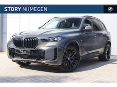 BMW X5 - xDrive50e M Sport Automaat / Panoramadak / Trekhaak / M Multifunctionele Stoelen / Active