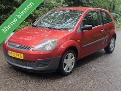 Ford Fiesta - 1.3-8V Style inclusief nieuwe apk