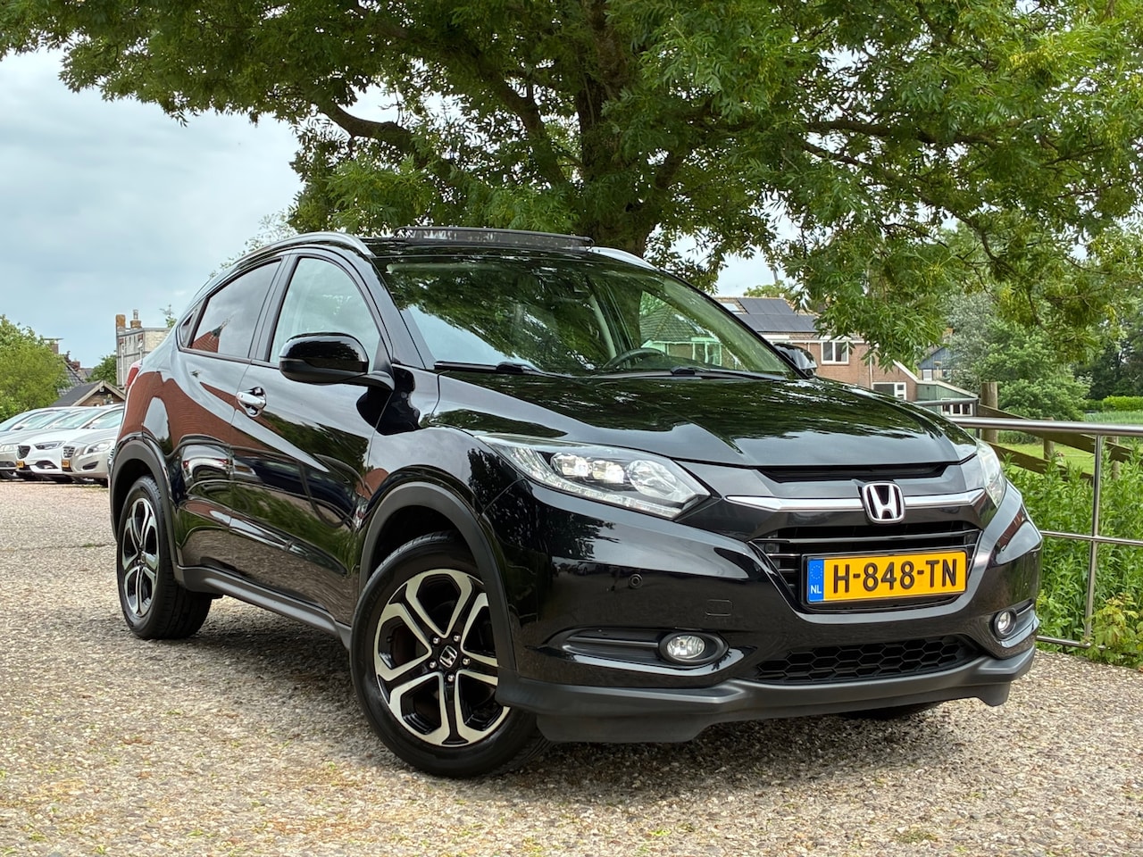 Honda HR-V - 1.5 i-VTEC Executive | Pano/schuifdak + Xenon/LED + Leder nu €11.975,-!! - AutoWereld.nl