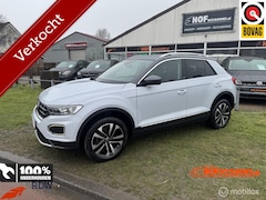 Volkswagen T-Roc - 1.5 TSI United Style AUTOMAAT / TREKHAAK LUXE