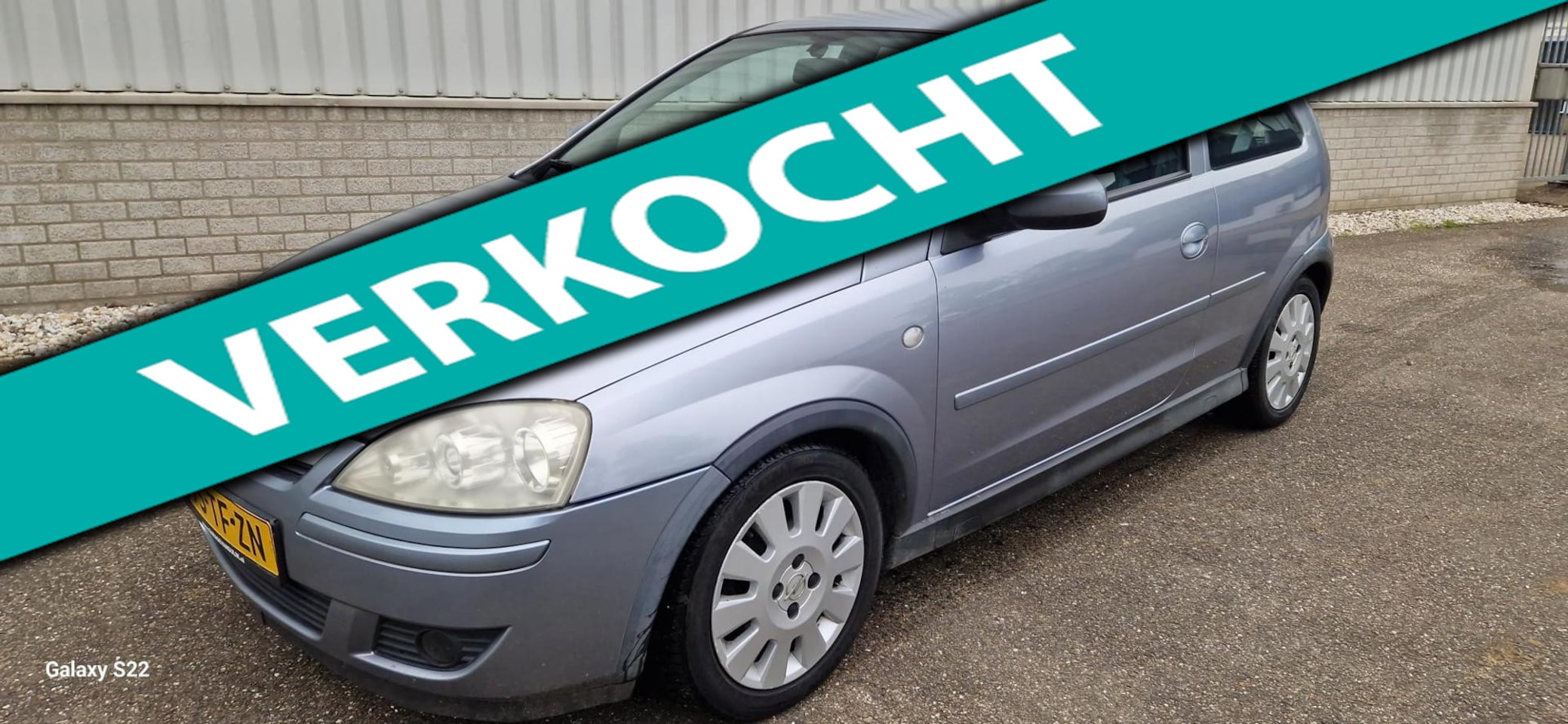 Opel Corsa - 1.0-12V Silverline APK 06-05-2027 !!! - AutoWereld.nl