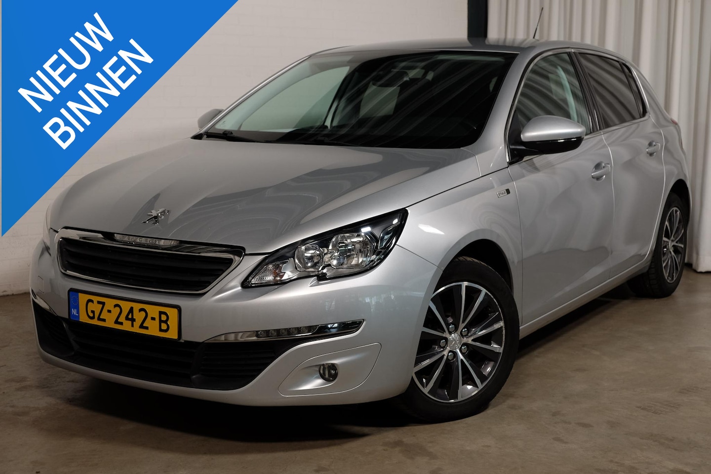 Peugeot 308 - 1.2 PureTech Style 1.2 PureTech Style - AutoWereld.nl