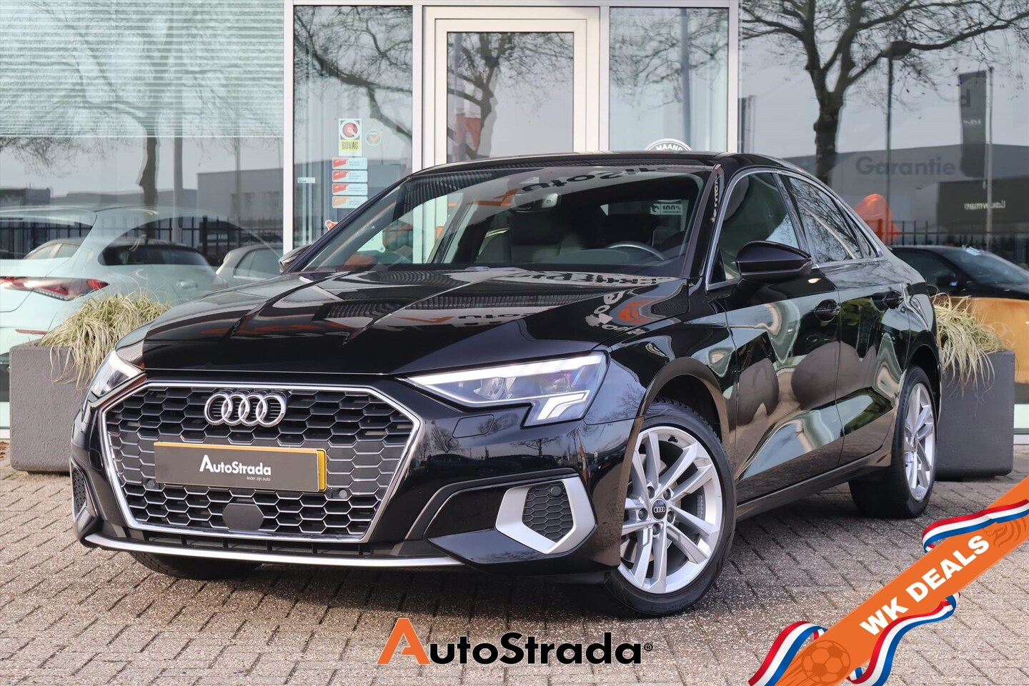 Audi A3 Limousine - 30 TFSI Business Edition 110pk I Navigatie I Carplay I Cruise I LED | Virtual | Parkeersen - AutoWereld.nl