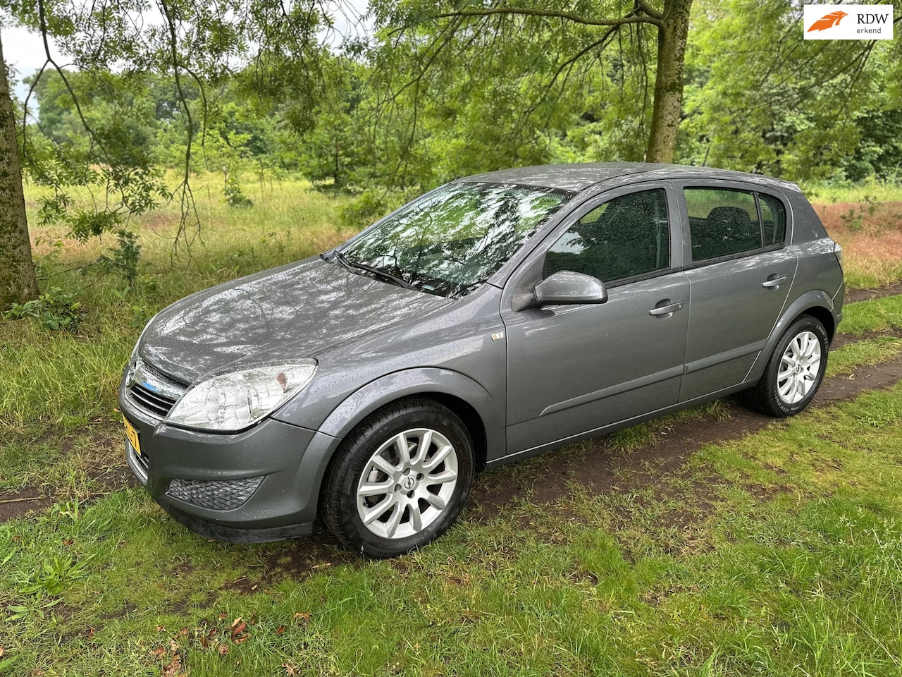Opel Astra - 1.6 Business APK 04-01-2027 - AutoWereld.nl