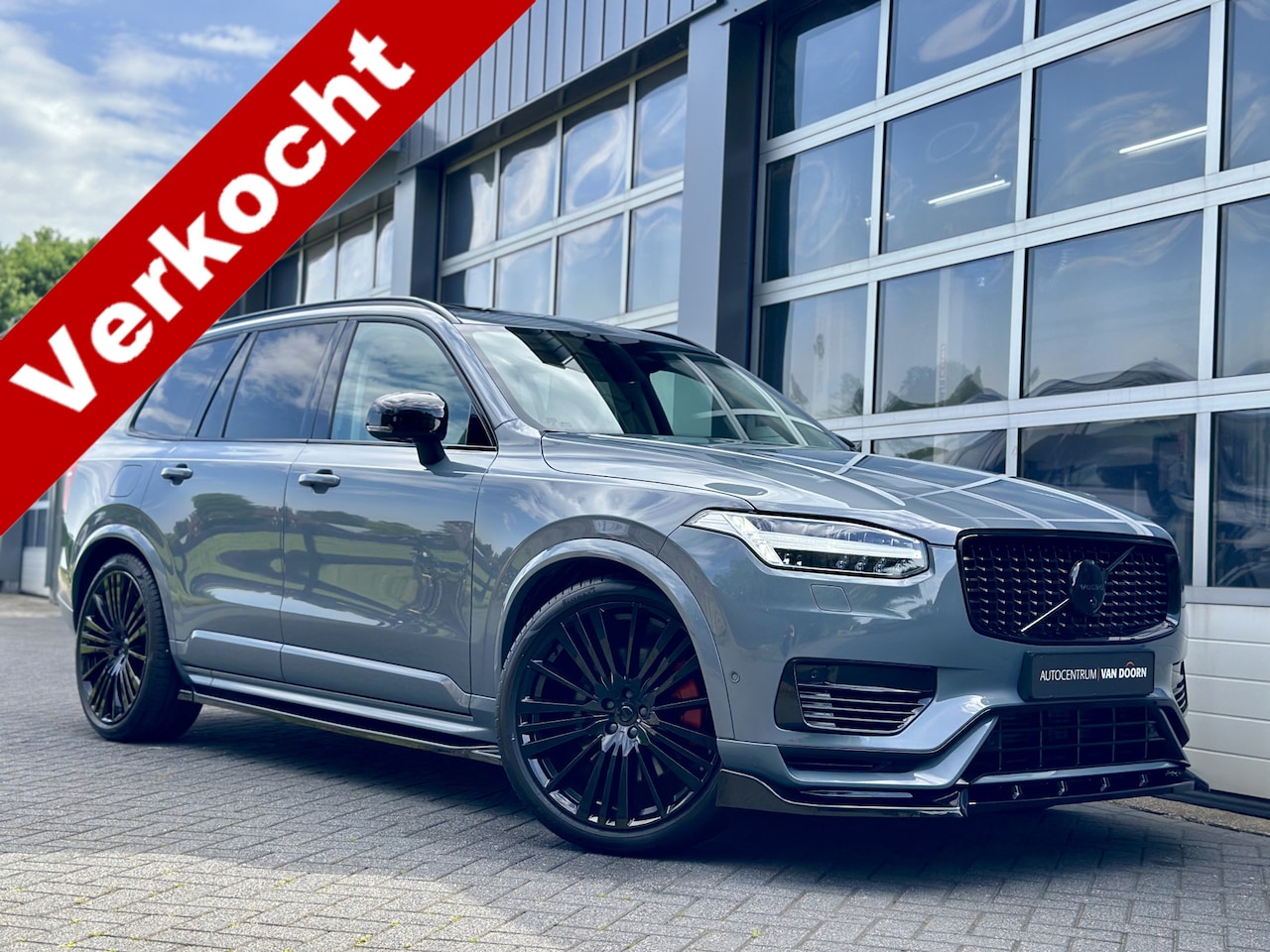 Volvo XC90 - 2.0 T8 Recharge | AWD | Dark Label | Panoramadak | Luchtvering | Adapt Cruise | Standkache - AutoWereld.nl