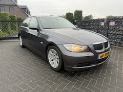 BMW 3-serie - 318d Business Line