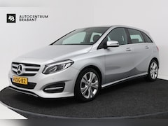 Mercedes-Benz B-klasse - 180 Ambition (NAVIGATIE, CRUISE CONTROL, PARKEERSENSOREN)