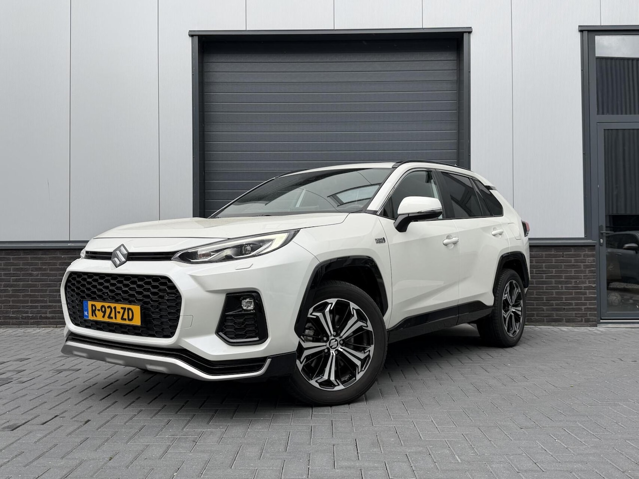 Toyota RAV4 - RAV-4 Plug-in Hybrid Style AWD - AutoWereld.nl