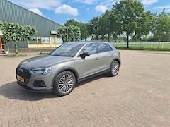 Audi Q3 - 35 TFSI S Line edition one S-Line interieur met Adaptive Cruise Control